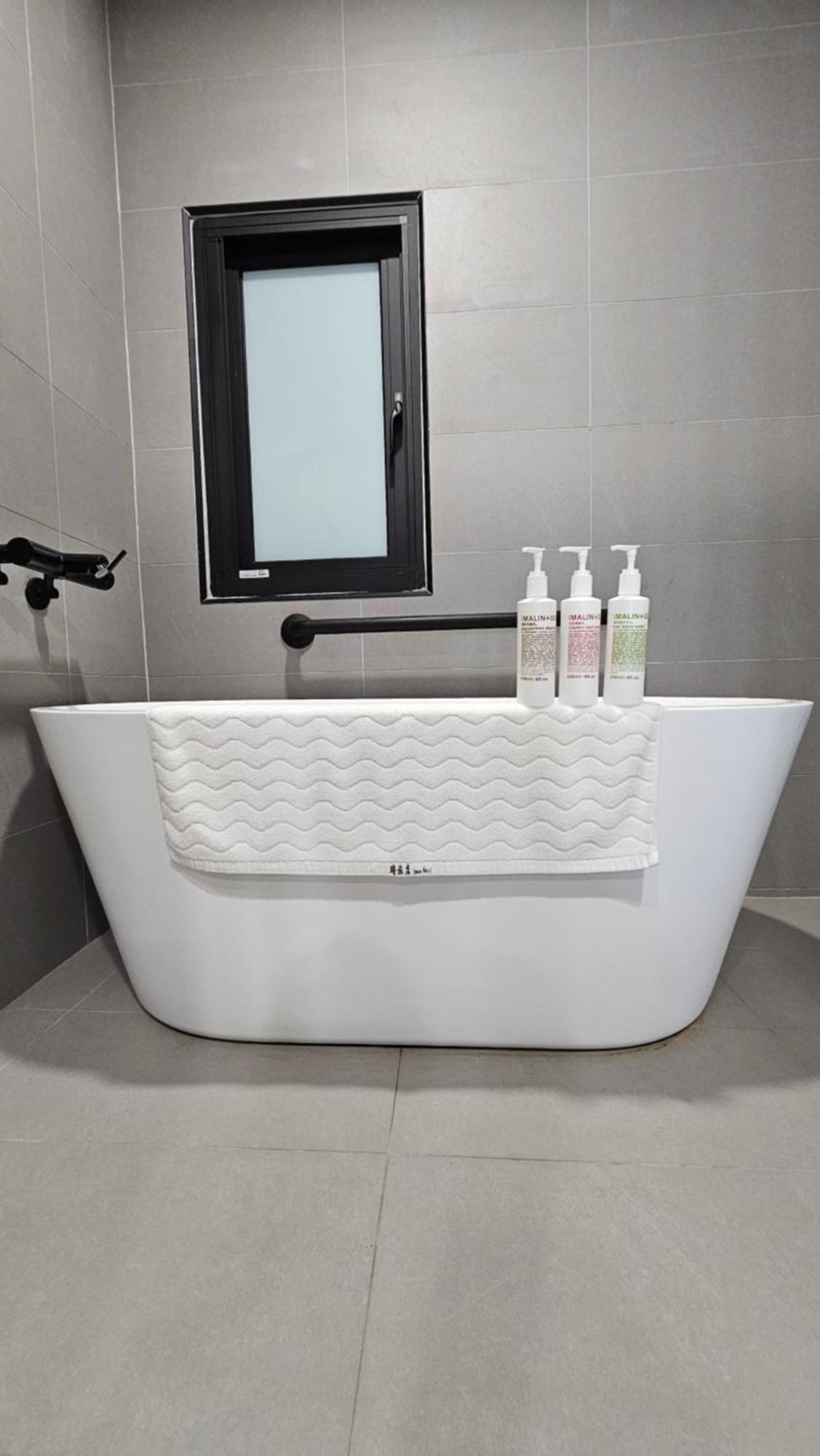 璿 旅 Syuan Hotel Đài Nam Ngoại thất bức ảnh